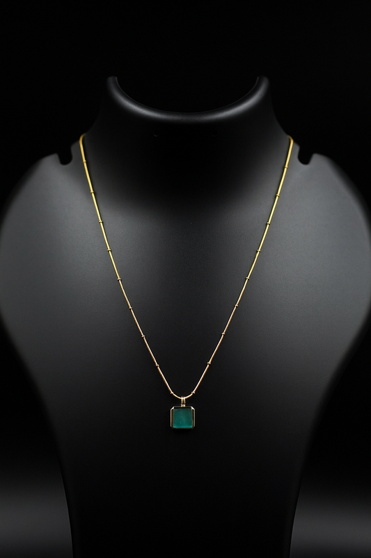 Sea Green Emerald Glow Pendant Necklace – Anti-Tarnish