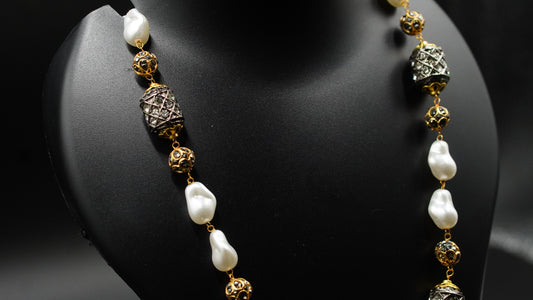 Baroque Luxe: Pearl & Antique Gold Statement Necklace