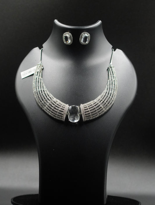 Radiant Bridal Elegance – Statement Necklace Set