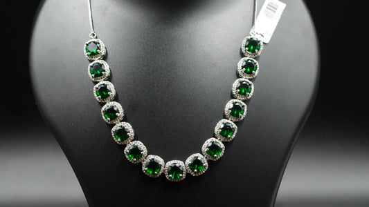 Emerald Radiance Necklace Set