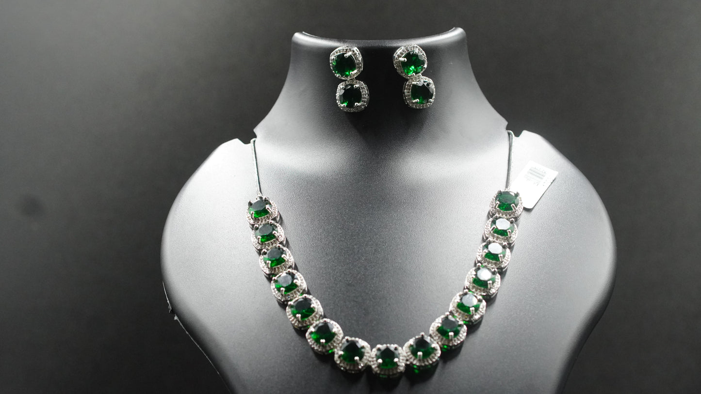 Emerald Radiance Necklace Set